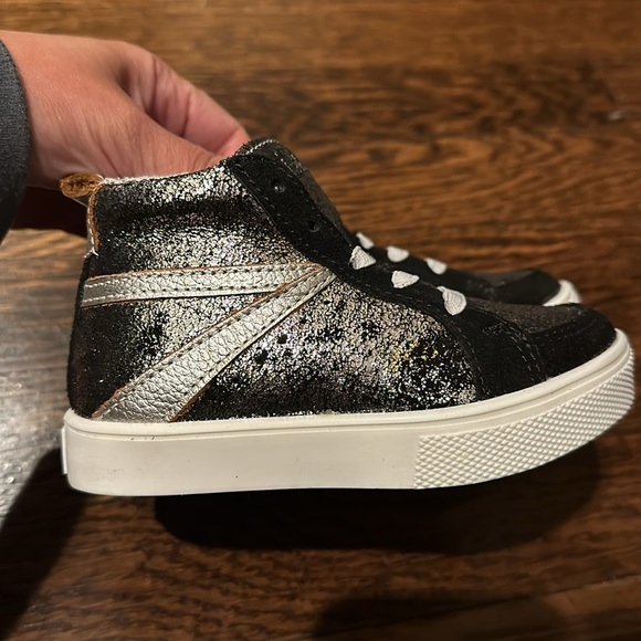 Freshly Picked shoes - Picture 2 of 3